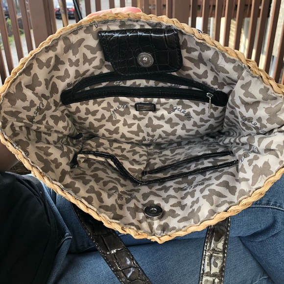 Guess handbag - Picture 5 of 5